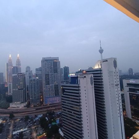 شقة Cl 27A Insta Klcc View & Infinity Pool View كوالالمبور المظهر الخارجي الصورة