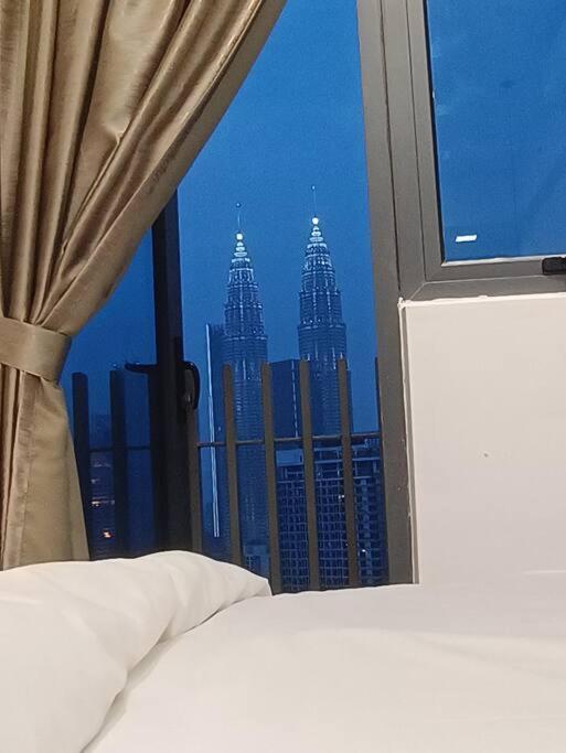 شقة Cl 27A Insta Klcc View & Infinity Pool View كوالالمبور المظهر الخارجي الصورة