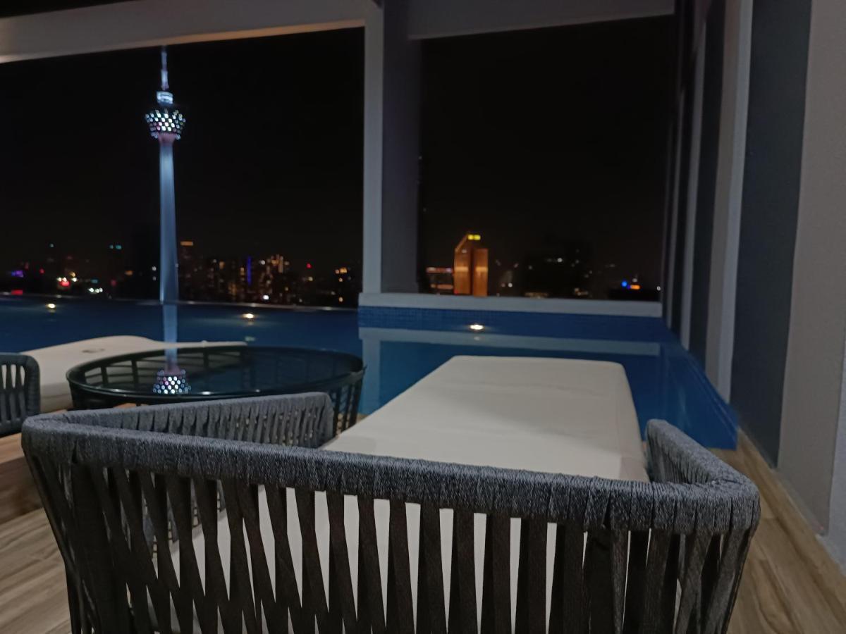 شقة Cl 27A Insta Klcc View & Infinity Pool View كوالالمبور المظهر الخارجي الصورة