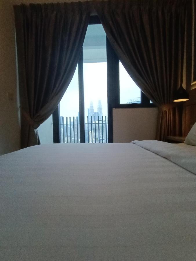 شقة Cl 27A Insta Klcc View & Infinity Pool View كوالالمبور المظهر الخارجي الصورة