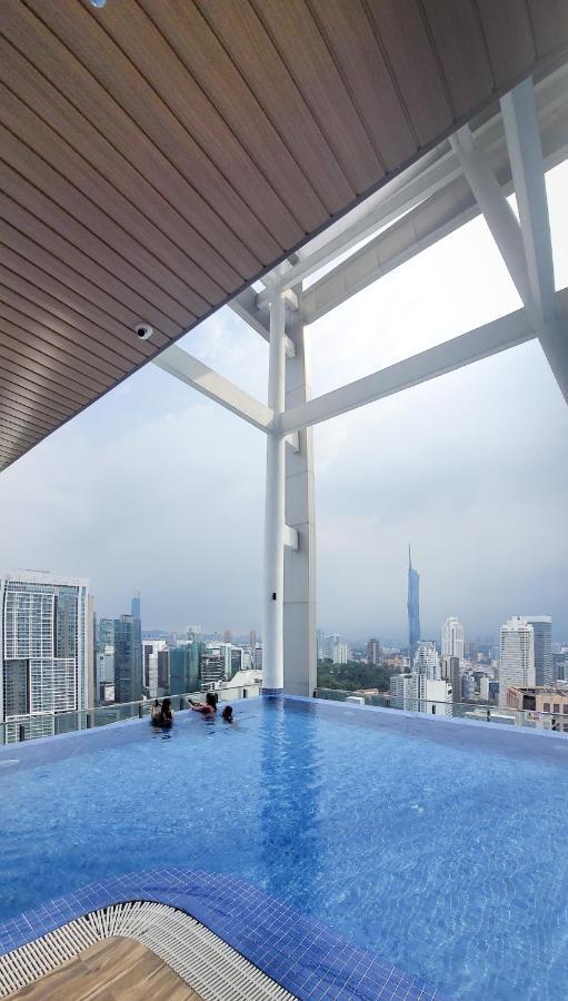 شقة Cl 27A Insta Klcc View & Infinity Pool View كوالالمبور المظهر الخارجي الصورة